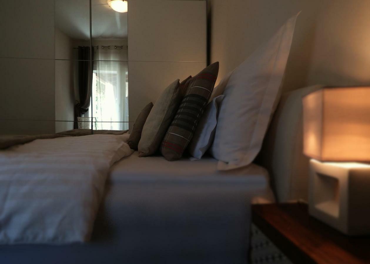 Apartment Julia Split Buitenkant foto
